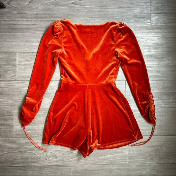 Urban Outfitters Orange Velvet Faux Wrap Romper Size XS - Picture 4 of 7